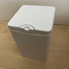 【決まりました！】サニタリーボックス　ほぼ未使用の画像