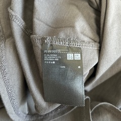 UNIQLO＊クルーネックTシャツグレーの画像