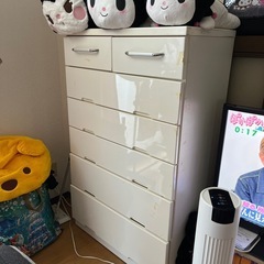 【早急に引き取れる方優先します】収納タンスの画像