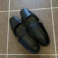 【お取引中】H&M ストラップパンプス