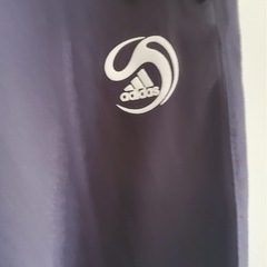 adidas ジャージの画像