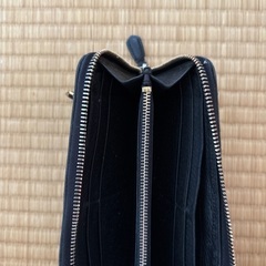 プラダの財布の画像
