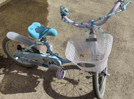 け*い様 アナと雪の女王 幼児用自転車　16インチ　サイクルハウス保管　補助輪 アナと雪の女王子供用自転車エルサキッズバイク16インチ室内保管