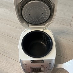 タイガー　炊飯器　3合の画像