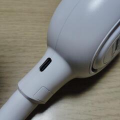 ネックファン　充電式肩がけ扇風機の画像