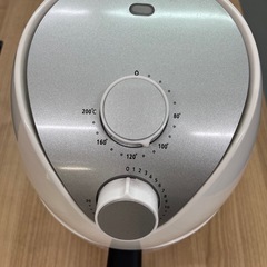 ノンオイルフライヤー 白の画像