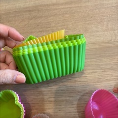 弁当箱　シリコンカップ　色々な形　多数の画像
