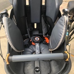チャイルドシート付き自転車の画像