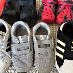 子ども　スニーカー　サンダル16.5〜18
の画像