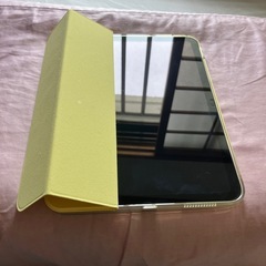 iPad第10世代イエロースマートカバー保護フィルム付の画像