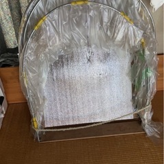 ワカサギ釣り　テントの画像