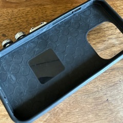 【無料】iPhone14Pro用の一眼レフカメラ風ケース 首掛け可の画像