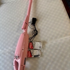 マキタ製　充電式コードレス掃除機の画像