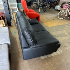 🎉黒レザー調ソファー 2人がけの画像