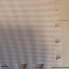 マット クリーム色の画像