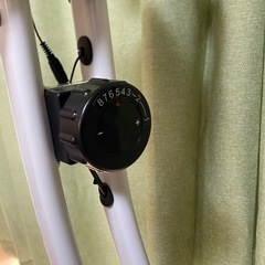 ★La-VIE サイクリングマシン　背もたれ　サイドハンドル付き　負荷調整8段階の画像