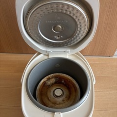 炊飯器の画像