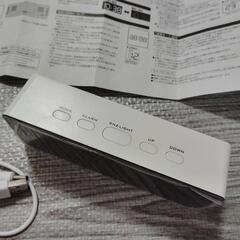 ミラーデジタル時計の画像