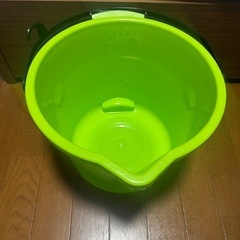 ダイソー　べんりバケツ　10L 緑　グリーンの画像