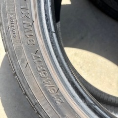 タイヤ　215/45R17の画像