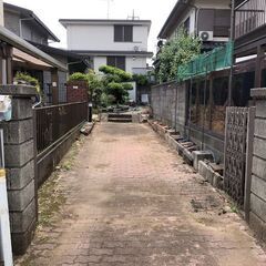 ※交渉中※【無料】物置　倉庫　小屋 差し上げます　金属スクラップにも！の画像