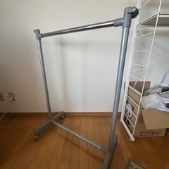 ハンガーラック キャスター付の画像