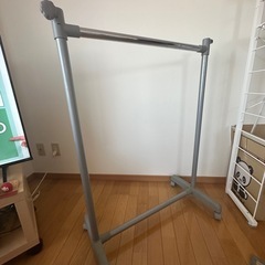 ハンガーラック キャスター付の画像