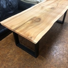 新品 特大 無垢 一枚板ダイニングテーブルの画像