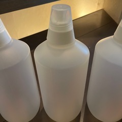 空き容器9本の画像