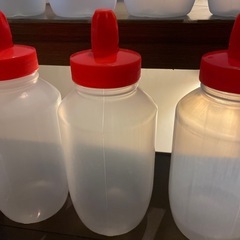 空き容器9本の画像