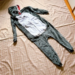 新品⭐️ サメ 着ぐるみ パジャマ ハロウィン コスプレ サンタ クリスマス 衣装　Lの画像