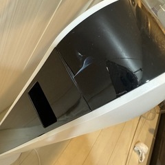 【ヒビあり】タワー型送風機の画像
