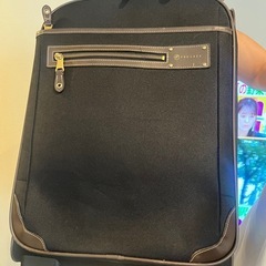 機内持ち込みスーツケースの画像