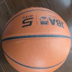 バスケットボール　モルテン公式試合球　5号の画像