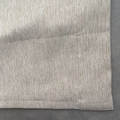 ベージュカーテンの画像