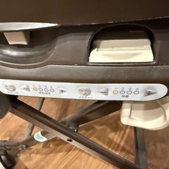 電動ハイローチェア（COMBI）の画像