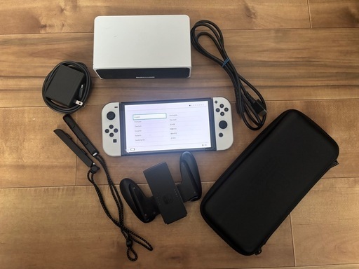 【取引中】任天堂Switch（有機ＥＬモデル）ホワイト