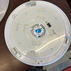 K2507-267アグレッド LEDシーリングライト だ円形 AC311YC① 2016年製 リモコンなし キズ汚れ穴有り 動作確認済みの画像