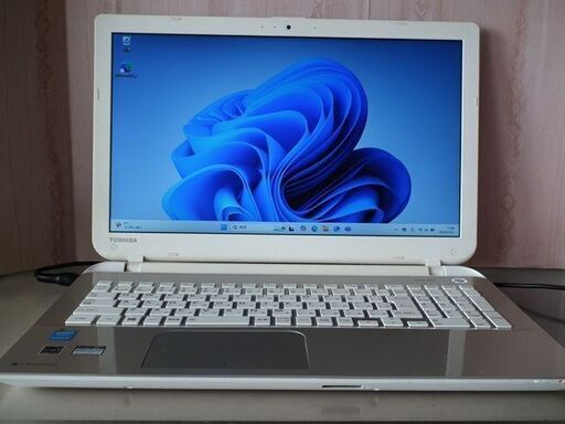 東芝Dynabook T55／NG SSD250GB搭載WIN11Home/Core-i3/ﾒﾓﾘ