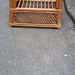 リサイクルショップどりーむ天保山店　No3563　ガラステーブル　写真参照　オシャレなデザイン　お買い得品ですよ～🎵の画像