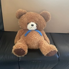 大きなクマのぬいぐるみ　の画像