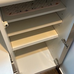 食器棚の画像