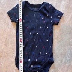 TOMMY HILFIGER ロンパースの画像