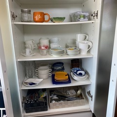 食器棚の画像