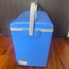 クーラーボックスの画像