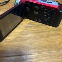 お値引しました！JVC ビデオカメラ　GZ-E770-R 2016年製　本体のみの画像