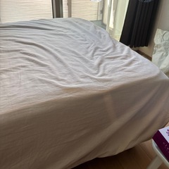 足付きマットレスの画像