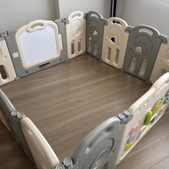 ベビーサークルの画像
