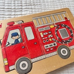 消防車　パズルの画像