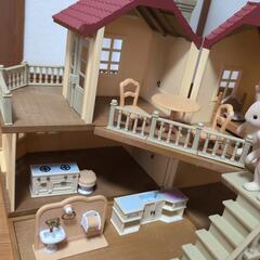 シルバニアファミリー  赤い屋根の大きなお家　中古　欠品ありの画像